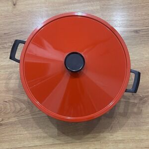 Vintage West Bend  Electric Wok 6 Quart Red w/Booklets Good